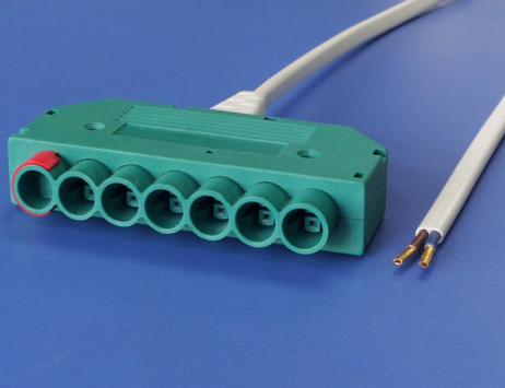 Produit — Connecteur 6 Voies 24V/10A