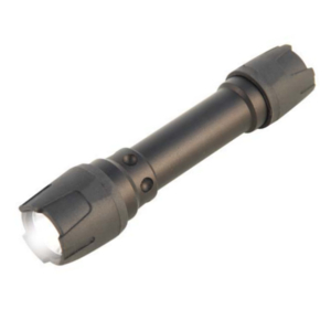 Produit — Lampe torche 3W ultra résistante. Interrupteur tactique