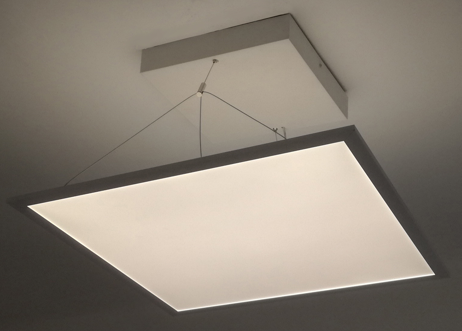 Panel LED Malltis 595x595 45W 2 faces suspendu 4000K 4000L